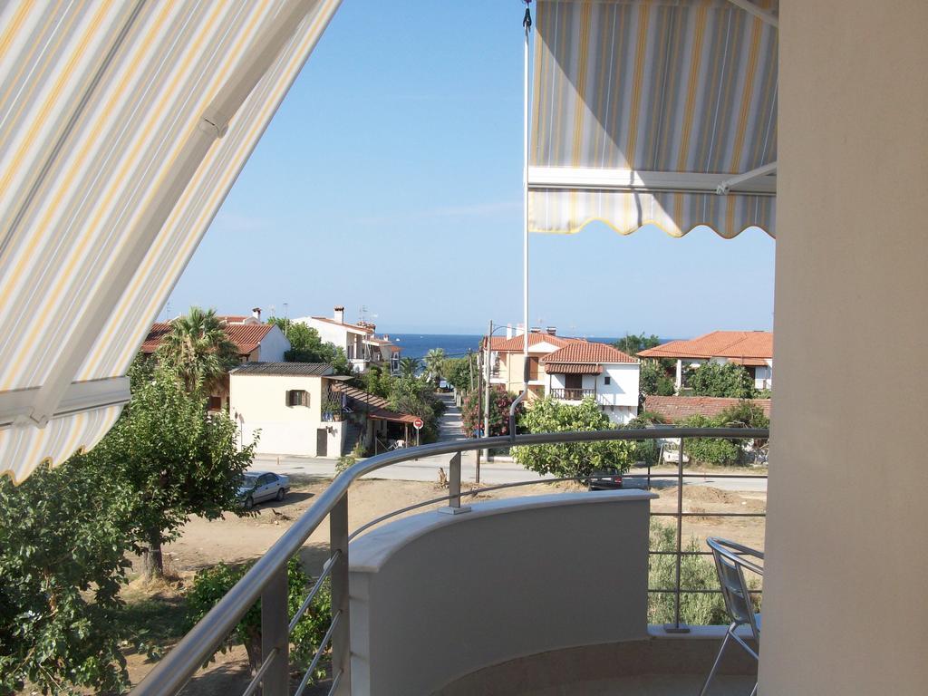 Mavridis Rooms Nikiti  Habitación foto